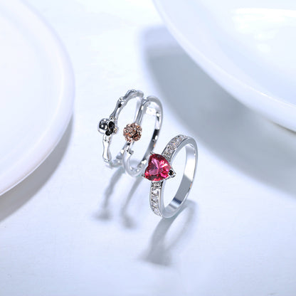 Totenkopf-Zirkon-Ring