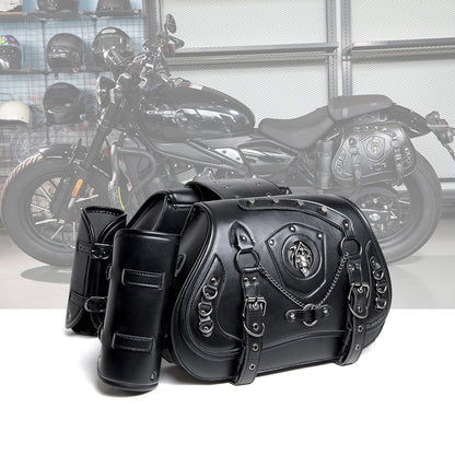 Motorradtaschen im rockigen Stil
