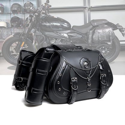 Motorradtaschen im rockigen Stil
